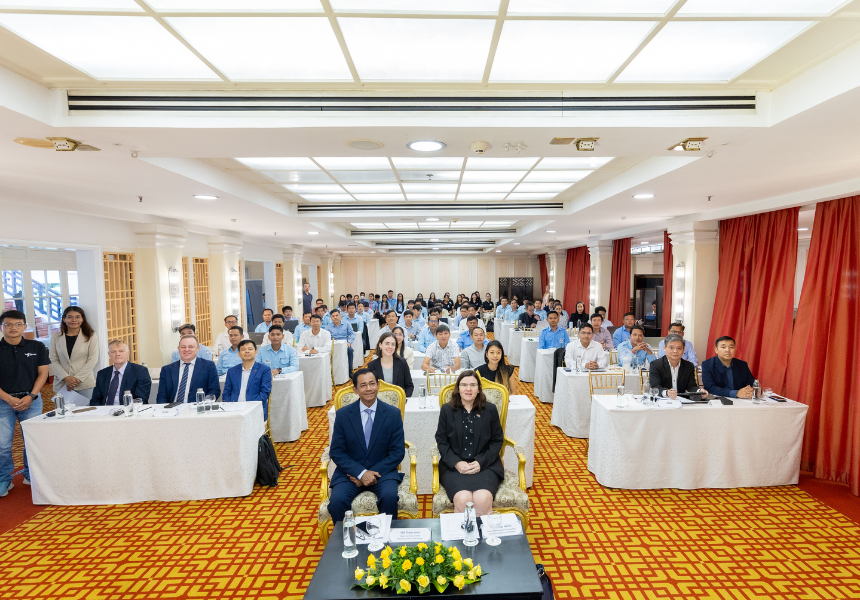 អូស្ត្រាលីគាំទ្រថាមពលស្អាតនៅកម្ពុជា